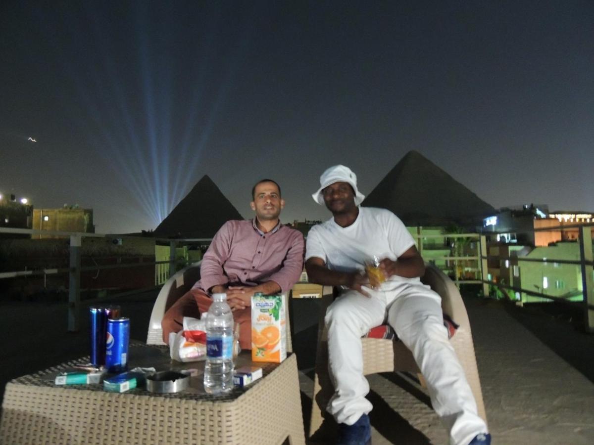 Carpet Alaadein Pyramids View Hotell Kafret el-Gabal Exteriör bild