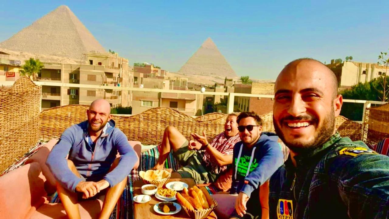 Carpet Alaadein Pyramids View Hotell Kafret el-Gabal Exteriör bild
