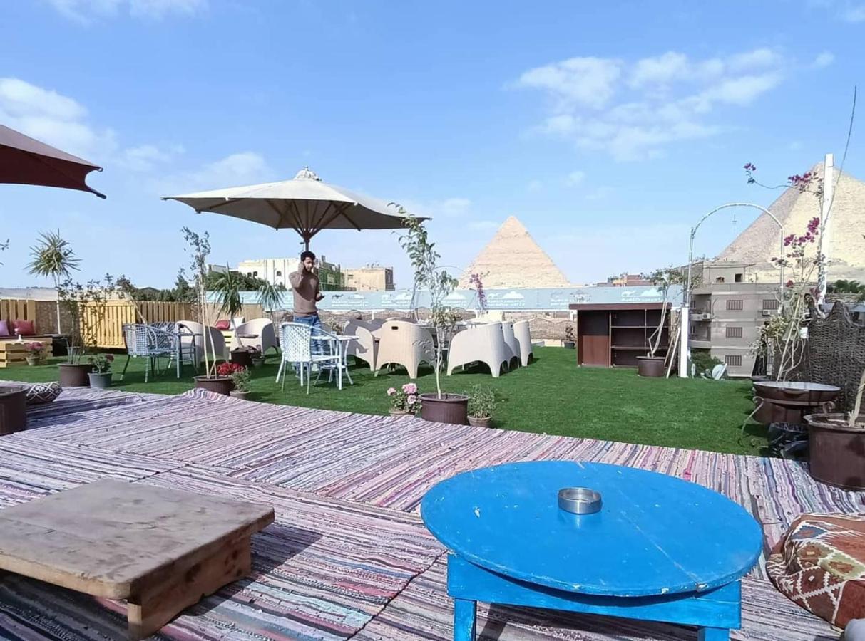 Carpet Alaadein Pyramids View Hotell Kafret el-Gabal Exteriör bild